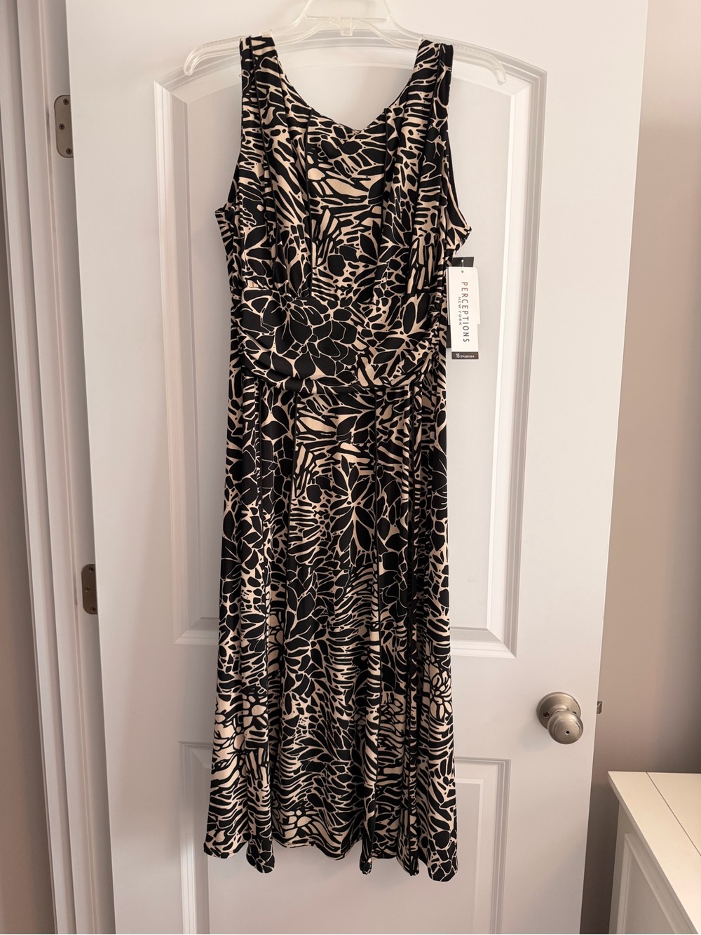 Perceptions Black and Cream Floral-Abstract Sleeveless Dress